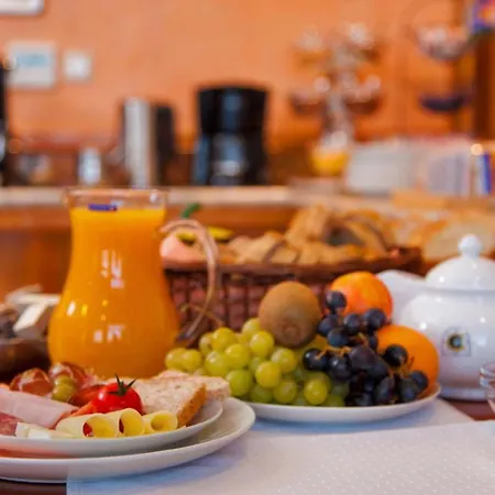 شقة Sunceva Postelja - Luxury With Balcony And Side Sea View بريلا